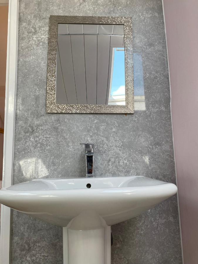 Ideal Abode Abbots 4 En-Suite 切斯特 外观 照片