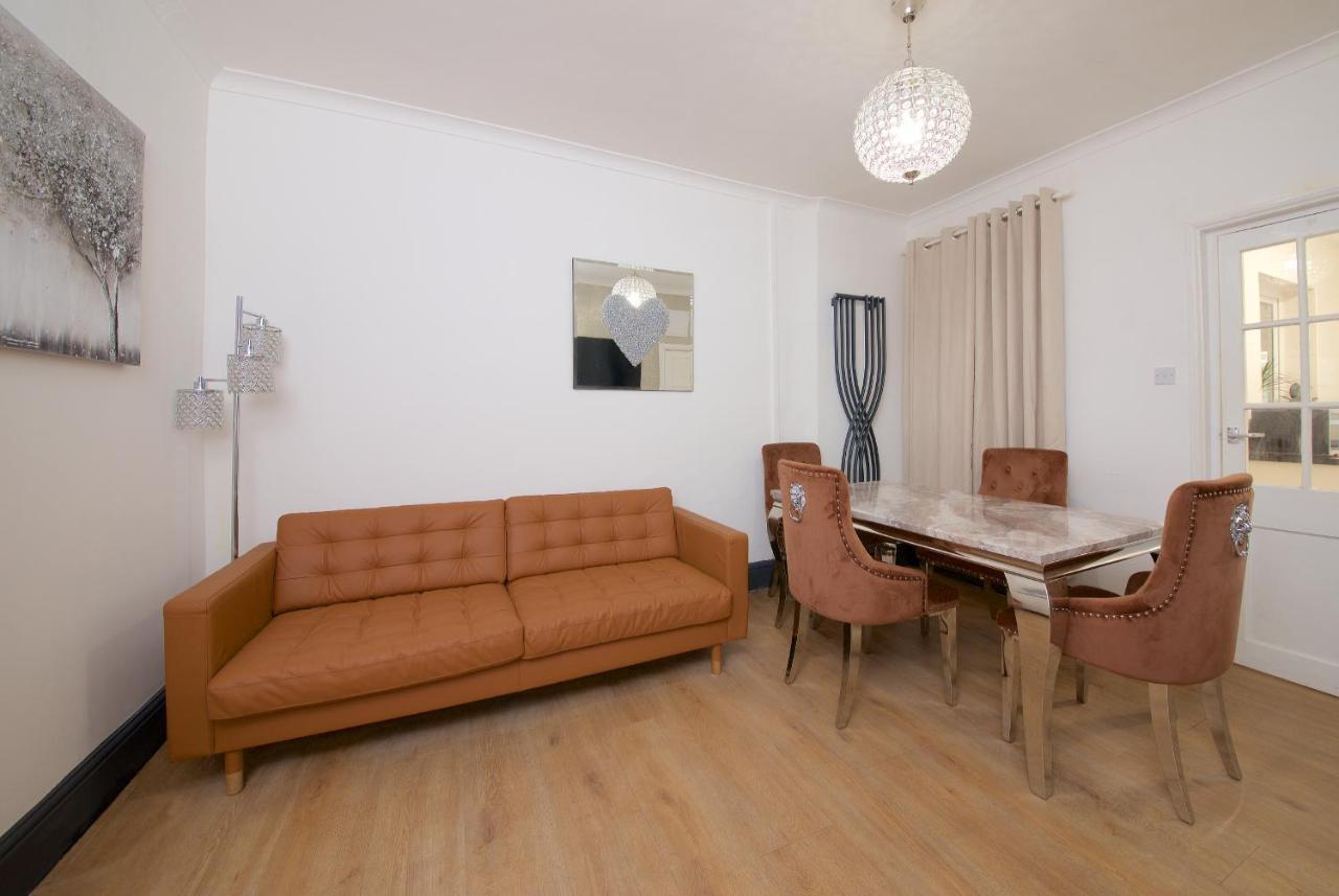 Ideal Abode Abbots 4 En-Suite 切斯特 外观 照片